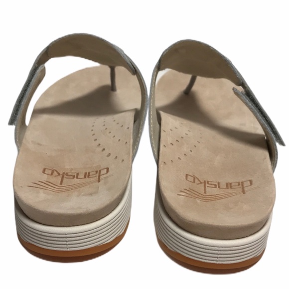 NWOT Dansko Leather CeCe Metallic Thong Sandals Size 7 - Picture 4 of 9